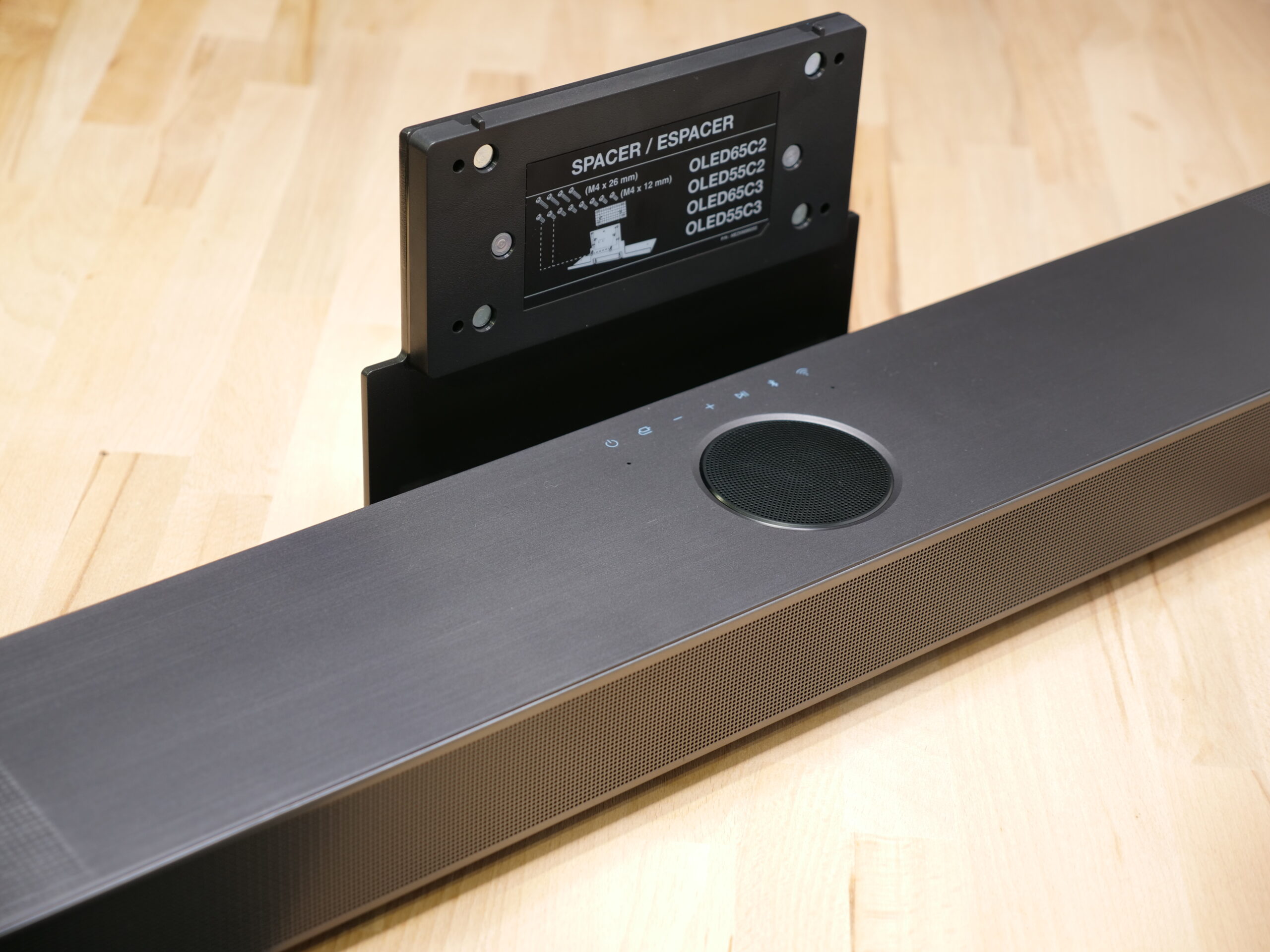 LG OLED evo C3 Modularer Fuß Soundbar